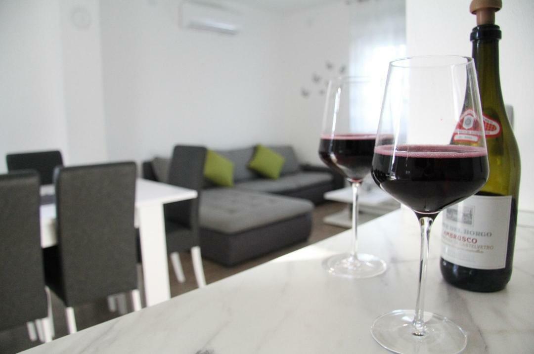 Apartman Ivana Biograd Na Moru Buitenkant foto
