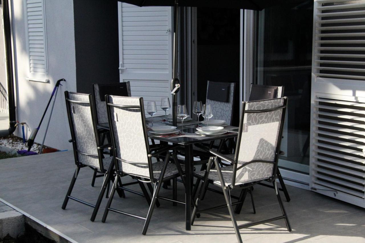 Apartman Ivana Biograd Na Moru Buitenkant foto